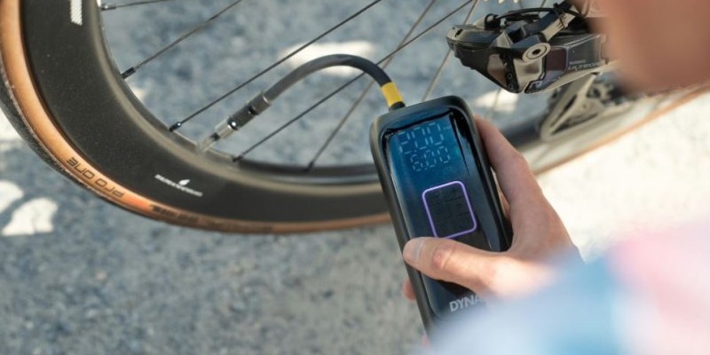 Mini kompresor na kolo