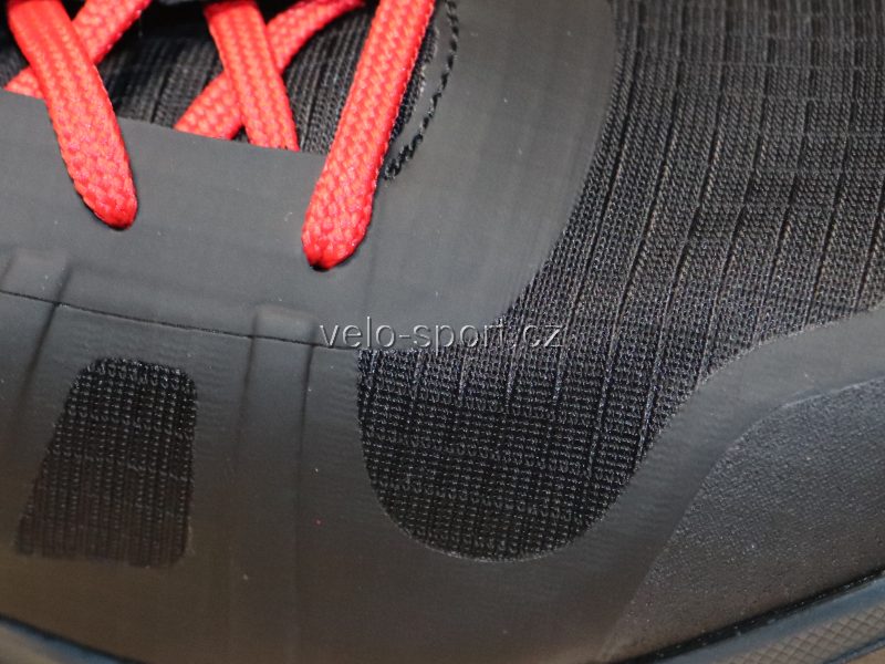 Vzrušné a odolné boty na kolo