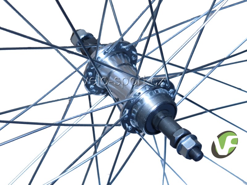 Zadní výplet 28"/622 jednostěnný ráfek stříbrný Al náboj závit