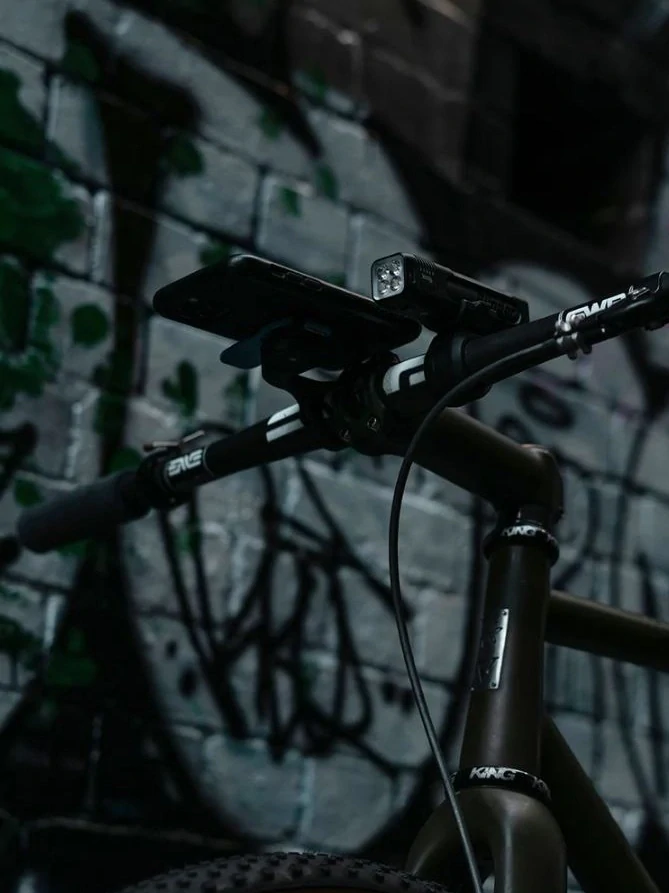 Světlo přední Knog Blinder Pro 900