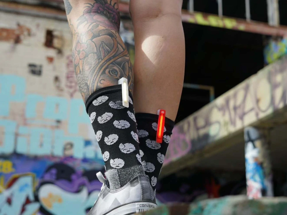 Blikačka přední Knog Plus Front Translucent